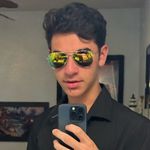 Daniel Landaverde - @dansandzz - Instagram