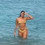 Danielle Arnold - @daniellearnold7 - Instagram