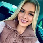 D A N - @danielle_os - Instagram