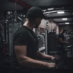 Daniel Lewicki - @l4wak - Instagram