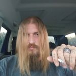 Daniel Lockhart - @descard_lycos - Instagram