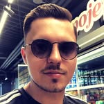 Daniel Mech - @mesiu_bitches - Instagram