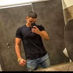 Daniel Miker - @danielmiker222 - Instagram