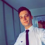 Daniel Piątek - @bialymiskafar - Instagram