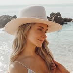 @daniellepiecuch - Instagram