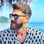 Daniel Radulescu - @careitreaba.daniel - Instagram