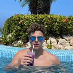 Daniel Reznikov - @danielreznikovv - Instagram