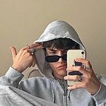@__daniel_riddle_ - Instagram