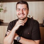 Daniel Quadros Silveira - @danielsilveiracorretor - Instagram
