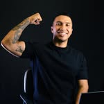 Daniel Paz| Mentor & Speaker - @danielpazer - Instagram