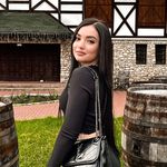 Daniela Simenciuc - @daniela.symenciuc - Instagram