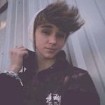 Daniel Valenta - @danvalenta8 - Instagram