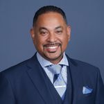 Daniel Vivar - @realtor_dvivar - Instagram