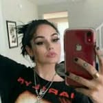 Daniela Baker - @danielabaker40 - Instagram