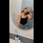 Daniela Bedoya - @danielarebe7 - Instagram