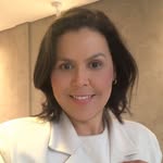 Daniela Christian -  Especialista em Branding - @branding.genuinoconceito - Instagram
