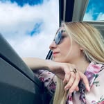 Daniela Cobb - @danielacobb.dc - Instagram