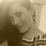Daniela - @danielaleoncostales - Instagram