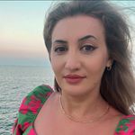 Daniela Crisan - @danyela.ala - Instagram