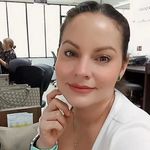 Daniela Decker - @danideckers - Instagram