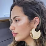 Daniela Ester - @daniestersales - Instagram