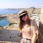 Daniela Gauci - @chasingvintage101 - Instagram