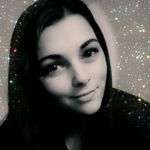 Danielle Amore - @daniegirl95 - Instagram