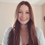Danielle Bachman - @glowingskin_esti_dani - Instagram