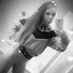 Danielle Bevis - @danielle.bevis.54 - Instagram
