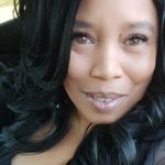 Danielle Bickham - @fathersonme - Instagram