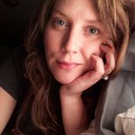 Danielle McGovern (Bigelow) - @danielle.bigelow.7 - Instagram