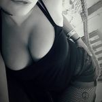 Danielle Blunt - @smokinhotblazedbabe - Instagram