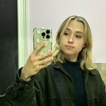Danielle Brackett - @daniellebgrey - Instagram
