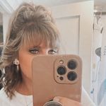 Danielle Burris - @dee.burris - Instagram