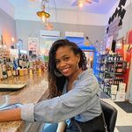 Danielle Burroughs - @little_miss_goof - Instagram