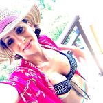 Danielle Caraway - @carawaydanielle - Instagram