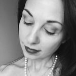 Danielle Caraway - @mindful_beauty23 - Instagram