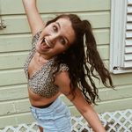 D A N I E L L E  L E E - @danielle__cardwell - Instagram