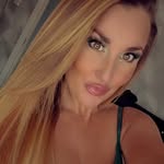 Danielle Carrier - @dannicarrier - Instagram