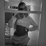 @danielle___close - Instagram
