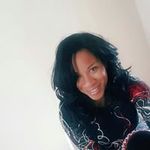 Danielle Coats - @daniellecoats - Instagram