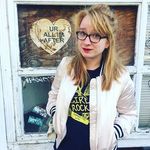 Danielle Collette - @originaldaniphantom - Instagram