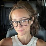 Danielle Comstock - @pnw.plant.mama - Instagram