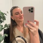 @danielle_connelly - Instagram