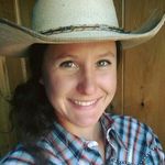 Danielle Crooks - @horsegirl4christ - Instagram