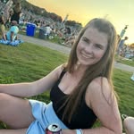 Danielle Crutchfield - @21crutch - Instagram