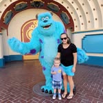 Danielle D'Andrea - @twopeas.and.a.prince - Instagram