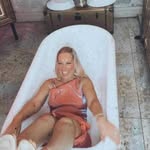 Danielle darlington - @danielled1975 - Instagram