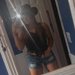 Danielle DePetris - @danielle_depetris34 - Instagram