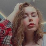 Danielle Deskins - @danielle_deskins - Instagram